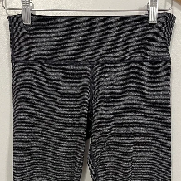 Lululemon Wunder Under Crop Black/Black 6 - Picture 11 of 16